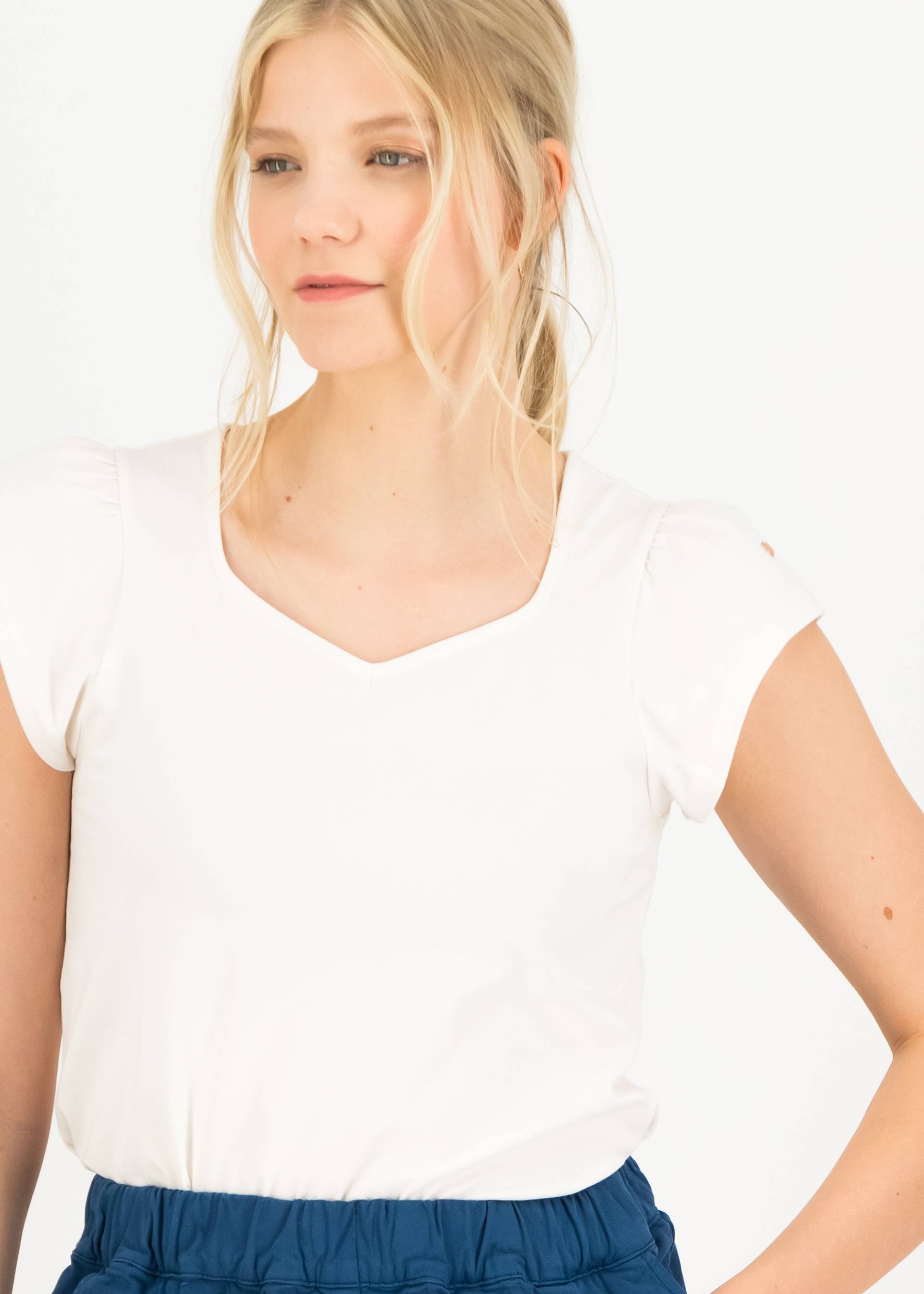 Shirt Charming V Neck, creamy camellia, Shirts, Wei&szlig;