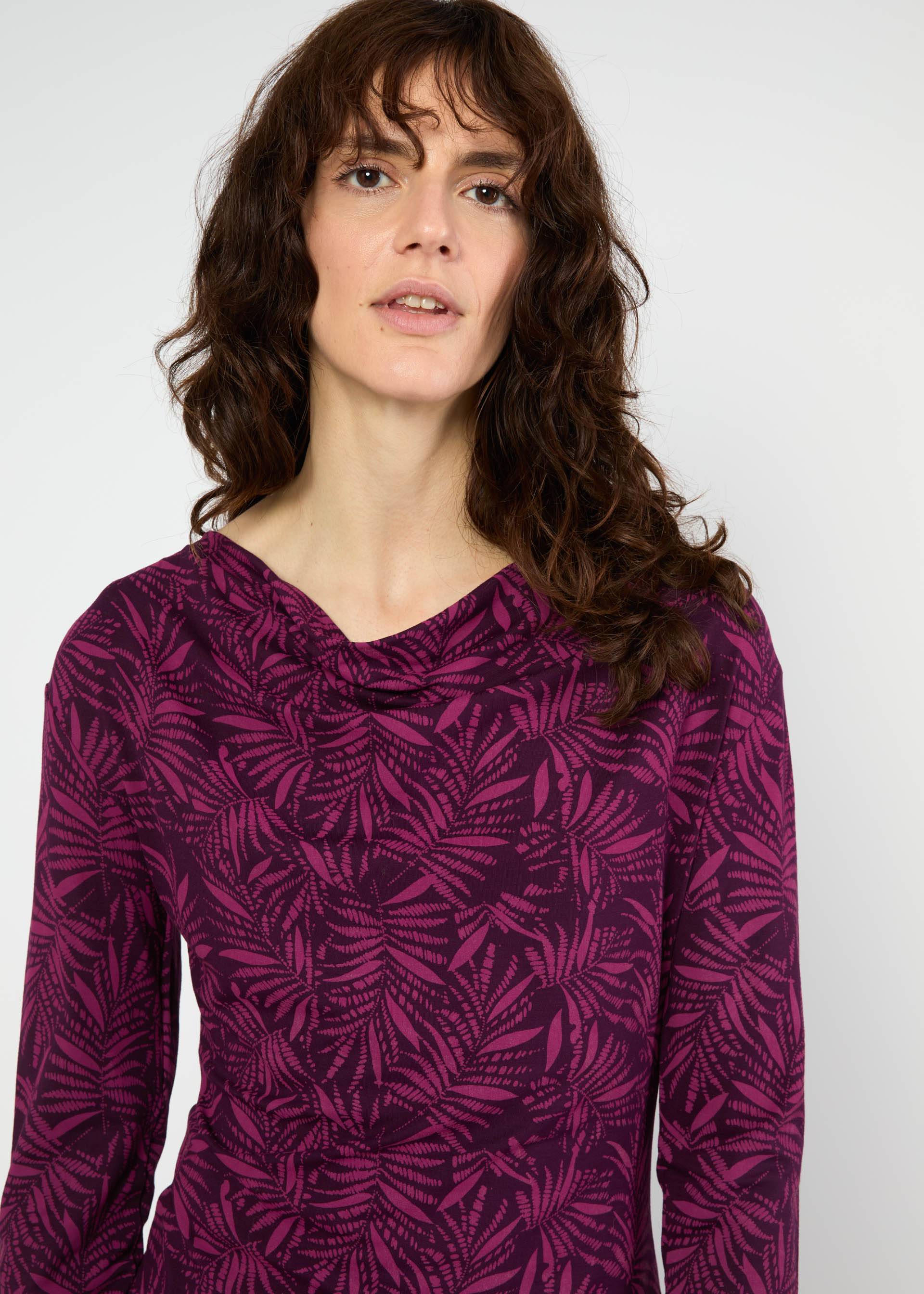 Jersey Top Wishful Waterfall, midnight paradise, Tops, Red