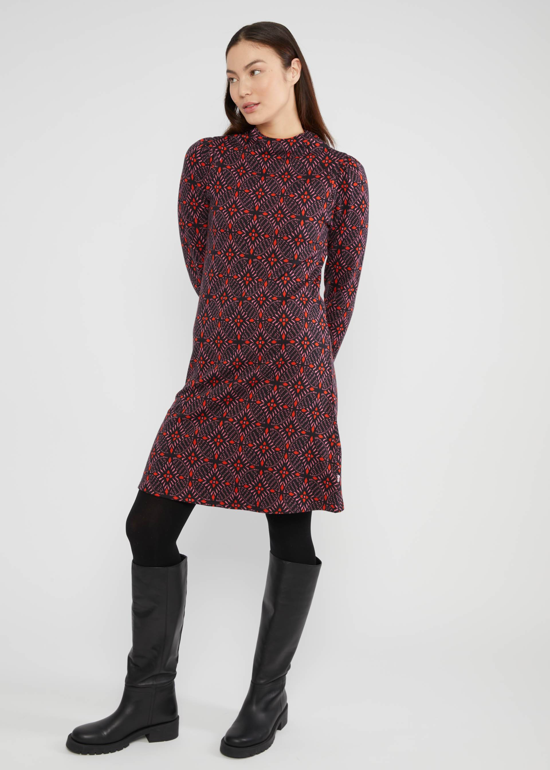 Strickkleid Cosy Zen Tangle, circle of love and black, Kleider, Schwarz