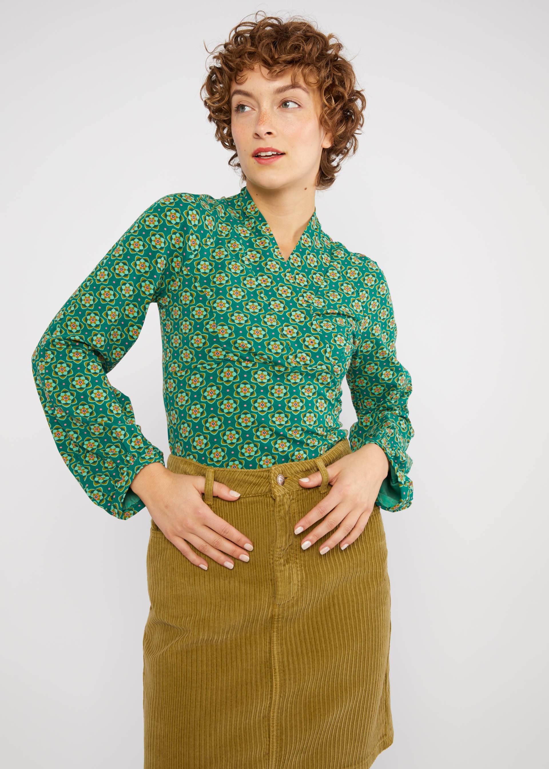 Jerseyshirt Whispering serenity, lovely lily, Shirts, Grün